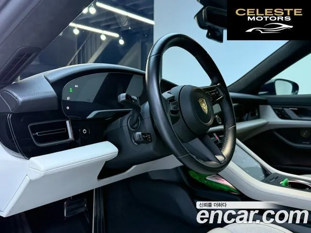 PORSCHE Taycan Turbo S 2021 — photo 18 sur 26