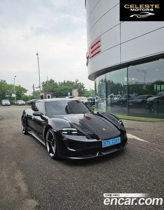 PORSCHE Taycan Turbo S 2021 — photo 5 sur 26