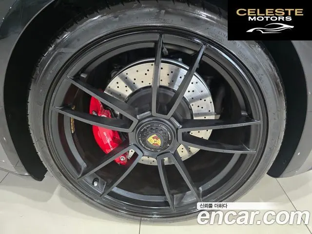 PORSCHE 911 (992) Carrera 4 GTS 2023 — photo 5 sur 26
