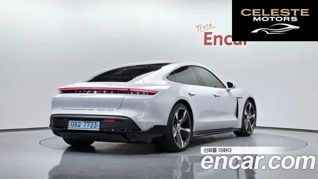 PORSCHE Taycan 4S 2021 — photo 2 sur 36