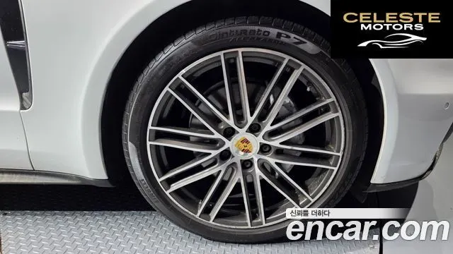PORSCHE Panamera (971) 3.0 AWD 2018 — photo 6 sur 36