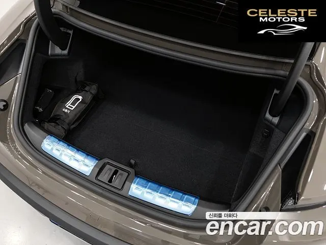 PORSCHE Taycan Turbo 2025 — photo 14 sur 26