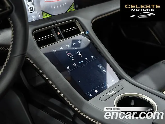 PORSCHE Taycan Turbo 2025 — photo 18 sur 26