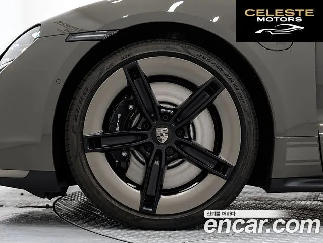PORSCHE Taycan Turbo 2025 — photo 5 sur 26
