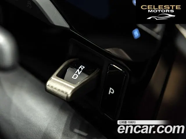 PORSCHE Taycan Turbo 2025 — photo 9 sur 26