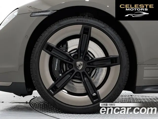 PORSCHE Taycan Turbo 2025 — photo 5 sur 26
