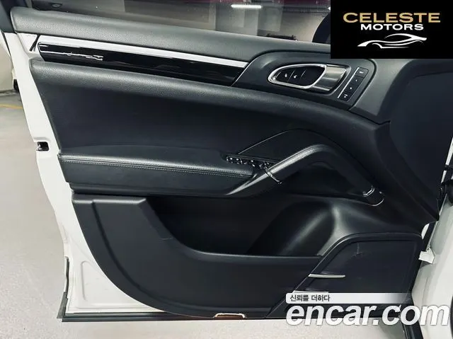 PORSCHE Cayenne 3.0 2014 — photo 18 sur 26