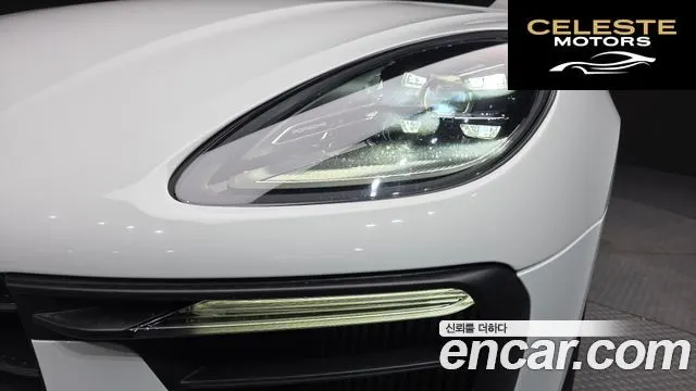 PORSCHE Macan 2.9 S 2023 — photo 8 sur 32