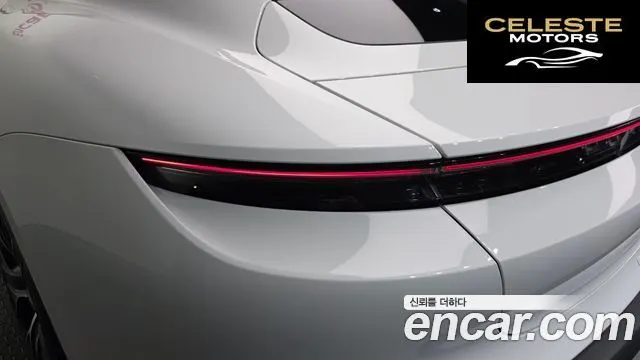 PORSCHE Taycan 2022 — photo 9 sur 32