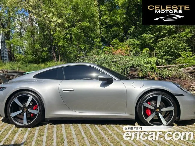 PORSCHE 911 (992) Carrera 4S 2021 — photo 2 sur 5