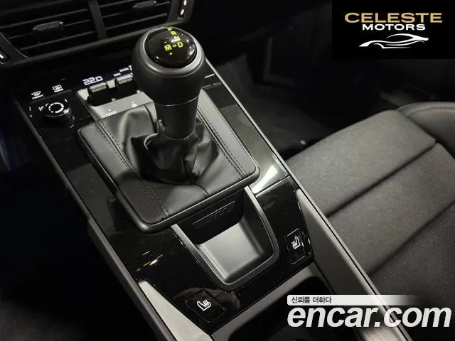 PORSCHE 911 (992) GT3 Touring 2025 — photo 12 sur 23