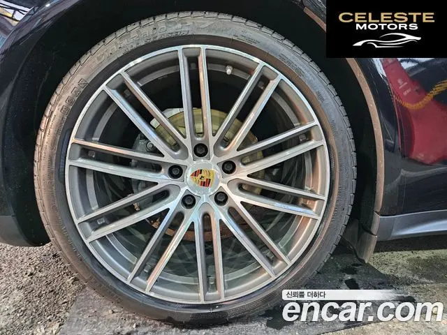 PORSCHE Panamera (971) 2.9 4S 2018 — photo 5 sur 20