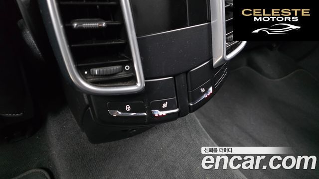 PORSCHE Cayenne 3.0 2016 — photo 18 sur 20