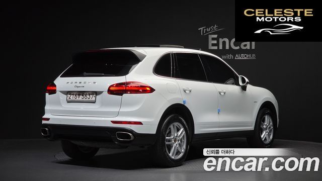 PORSCHE Cayenne 3.0 2016 — photo 2 sur 20