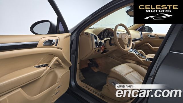 PORSCHE Cayenne 3.0 2012 — photo 12 sur 31