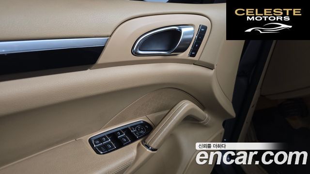 PORSCHE Cayenne 3.0 2012 — photo 13 sur 31