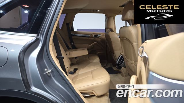 PORSCHE Cayenne 3.0 2012 — photo 17 sur 31