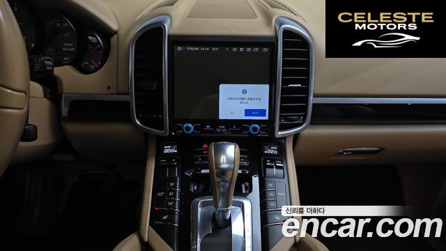 PORSCHE Cayenne 3.0 2012 — photo 19 sur 31