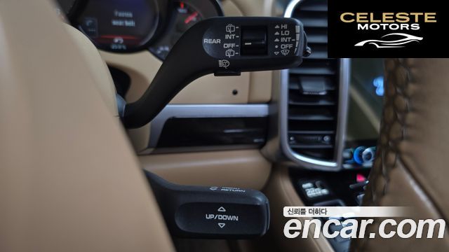 PORSCHE Cayenne 3.0 2012 — photo 23 sur 31