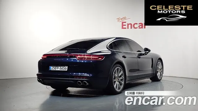 PORSCHE Panamera (971) 2.9 4S 2018 — photo 2 sur 35