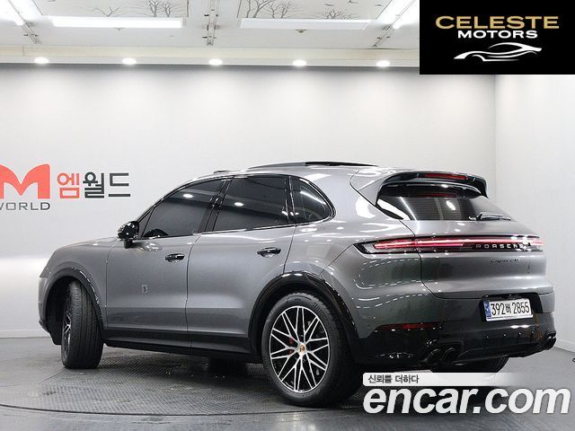 PORSCHE Cayenne (PO536) 4.0 GTS 2025 — photo 3 sur 26