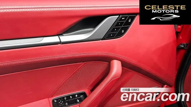 PORSCHE 911 (992) Carrera 4S Cabriolet 2021 — photo 24 sur 30