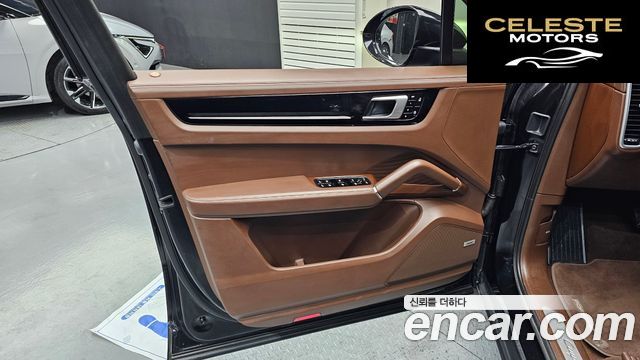 PORSCHE Cayenne (PO536) 3.0 2020 — photo 14 sur 31