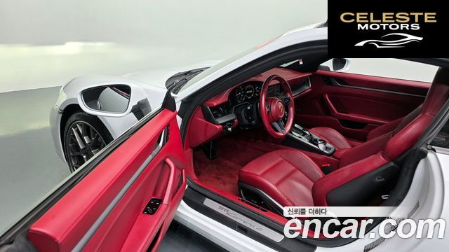 PORSCHE 911 (992) Carrera 4 2020 — photo 13 sur 37