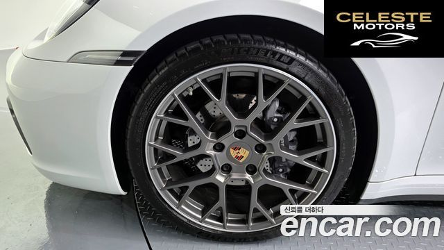 PORSCHE 911 (992) Carrera 4 2020 — photo 5 sur 37