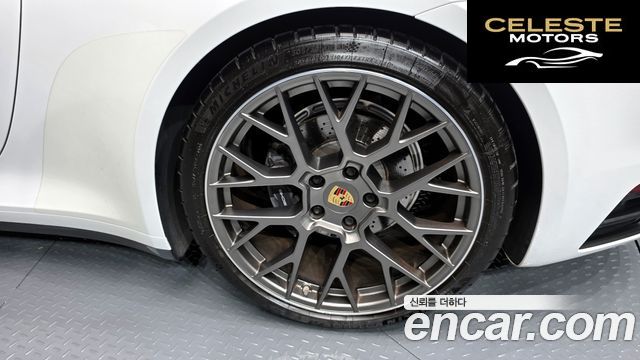 PORSCHE 911 (992) Carrera 4 2020 — photo 7 sur 37