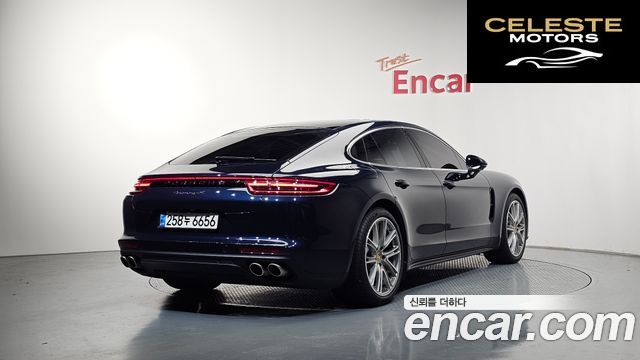 PORSCHE Panamera (971) 2.9 4S 2018 — photo 2 sur 35