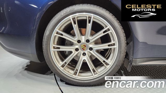PORSCHE Panamera (971) 2.9 4S 2018 — photo 5 sur 35