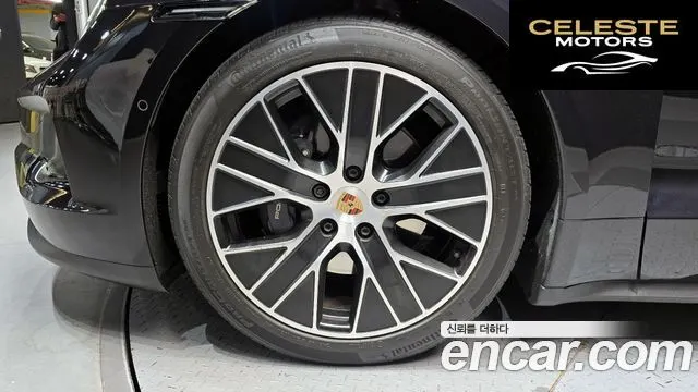 PORSCHE Taycan 2025 — photo 5 sur 30