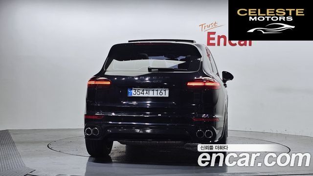 PORSCHE Cayenne 3.6 GTS 2018 — photo 4 sur 20