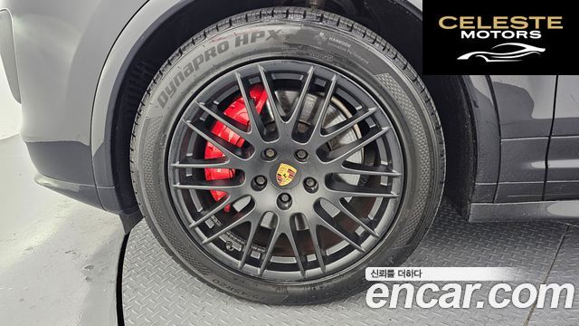PORSCHE Cayenne 3.6 GTS 2018 — photo 5 sur 20
