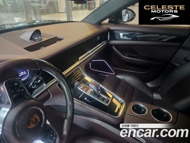 PORSCHE Panamera (971) 3.0 AWD 2018 — photo 11 sur 26