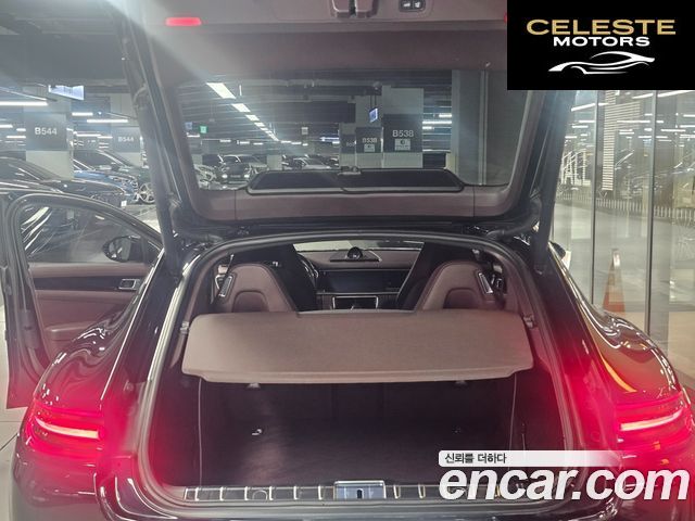 PORSCHE Panamera (971) 3.0 AWD 2018 — photo 13 sur 26