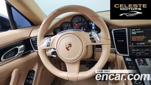 PORSCHE Panamera 3.6 2WD Edition 2016 — photo 17 sur 37