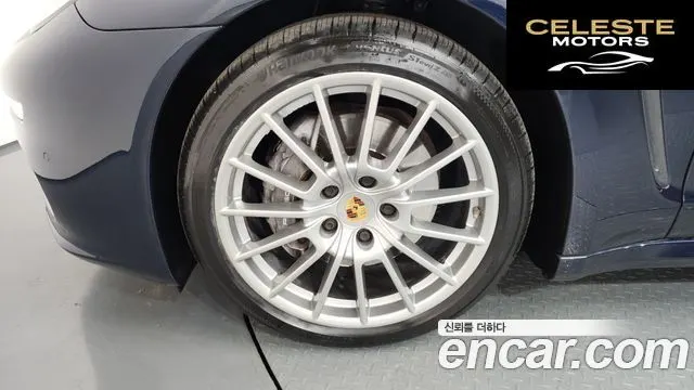 PORSCHE Panamera 3.6 2WD Edition 2016 — photo 4 sur 37