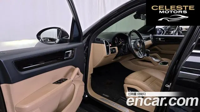 PORSCHE Cayenne (PO536) 3.0 2019 — photo 13 sur 31