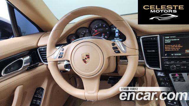 PORSCHE Panamera 3.6 2WD Edition 2016 — photo 17 sur 37
