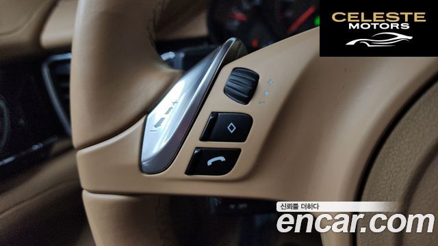 PORSCHE Panamera 3.6 2WD Edition 2016 — photo 20 sur 37
