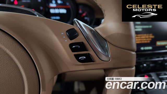 PORSCHE Panamera 3.6 2WD Edition 2016 — photo 21 sur 37