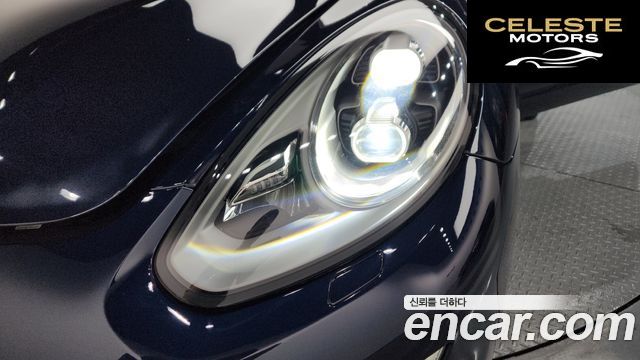 PORSCHE Panamera 3.6 2WD Edition 2016 — photo 7 sur 37