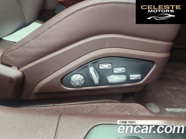 PORSCHE Panamera (971) 4.0 GTS 2019 — photo 18 sur 26