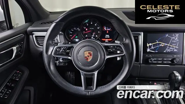 PORSCHE Macan 2.0 2018 — photo 19 sur 38