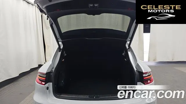 PORSCHE Macan 2.0 2018 — photo 26 sur 38