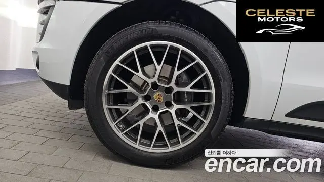 PORSCHE Macan 2.0 2018 — photo 5 sur 38