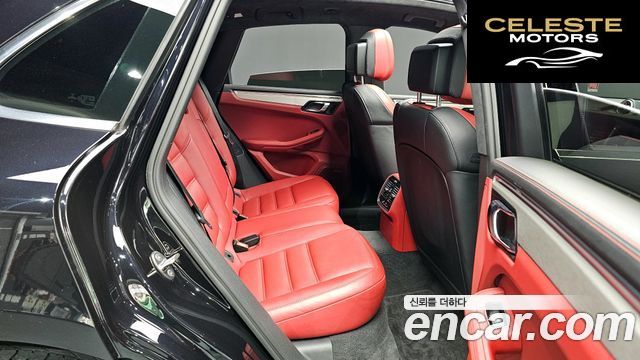 PORSCHE Macan 3.6 Turbo 2016 — photo 11 sur 26