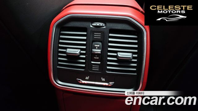 PORSCHE Macan 3.6 Turbo 2016 — photo 17 sur 26